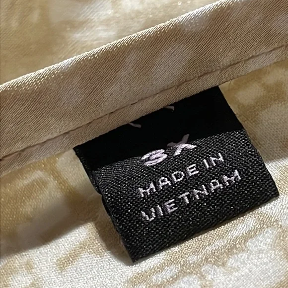 Investments II Floral Blouse - Picture 5 of 10